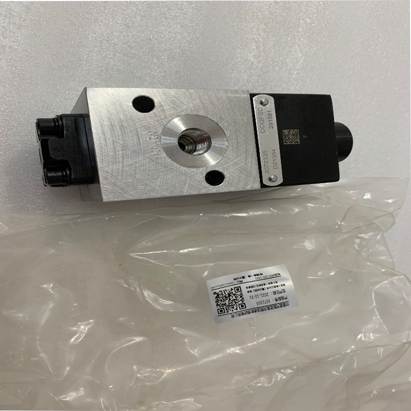 3072335-OIL CONTROL VALVE e5