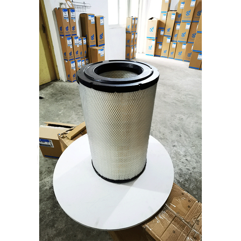 P777868 air filter 3